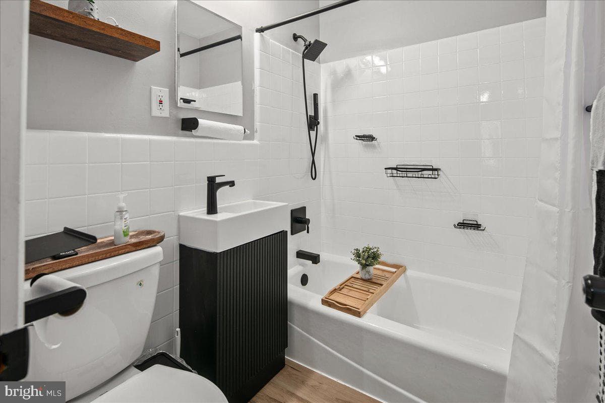 3700 Woodley Drive photo 38