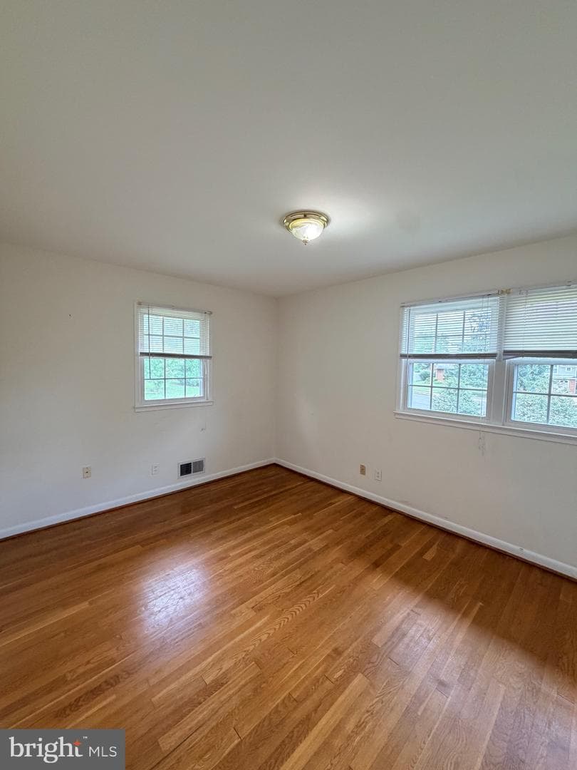 7100 Tyndale St photo 29