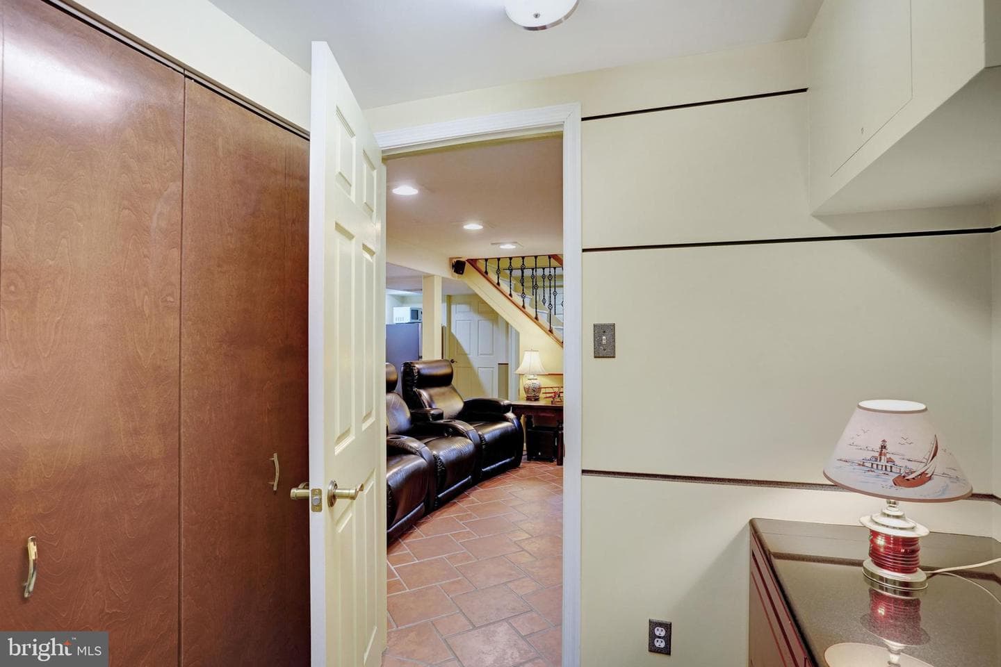 5300 Kings Park Drive photo 48