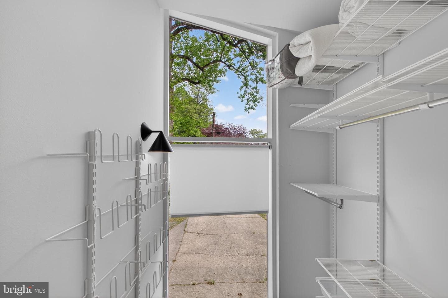 7905 Sycamore Drive photo 19