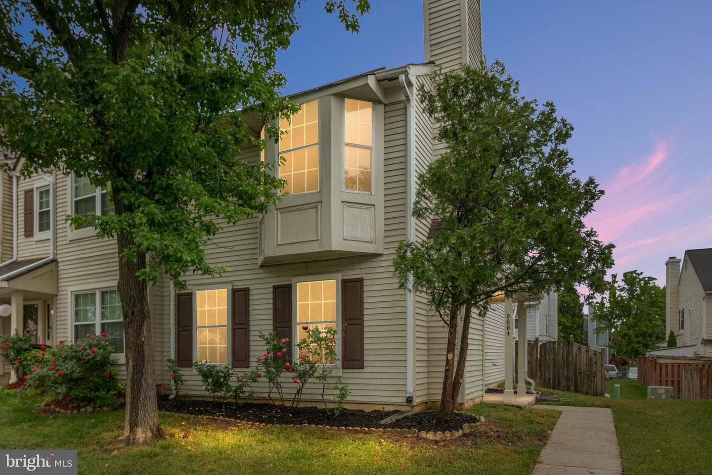 8684 Venoy Court photo 32