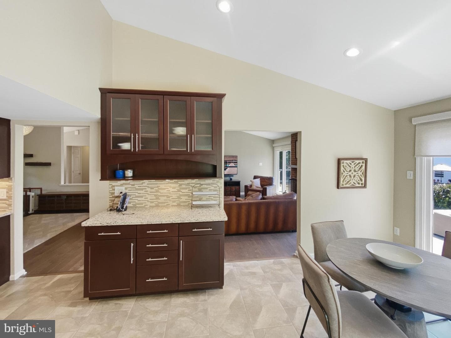 13905 Deviar Drive photo 21