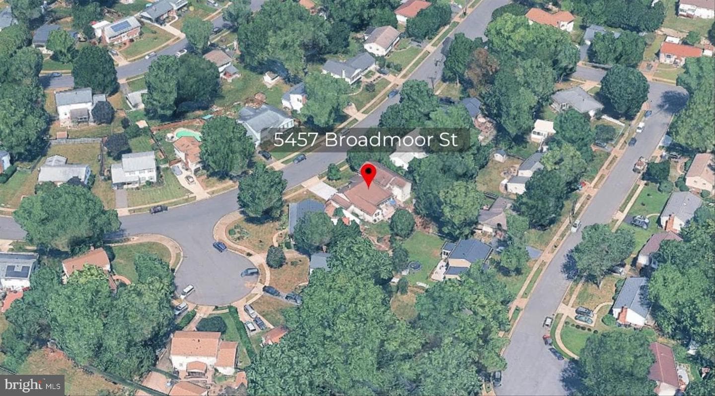 5457 Broadmoor Street photo 2