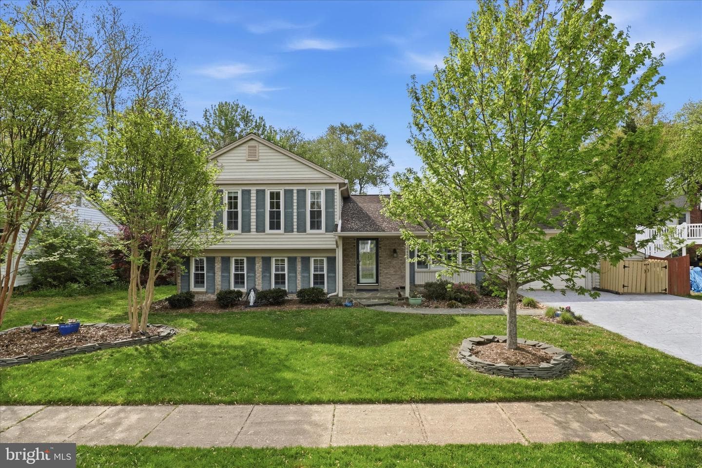 5457 Broadmoor Street photo 3