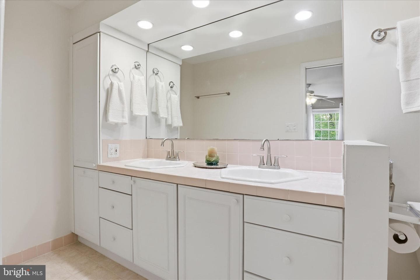 5457 Broadmoor Street photo 32