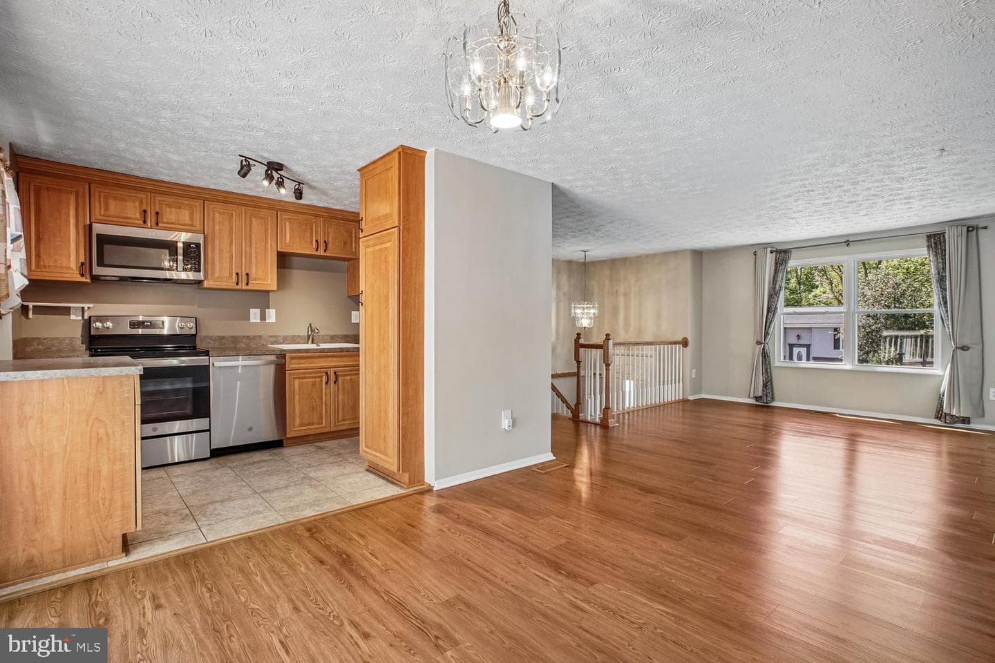 8491 Rippled Creek Court photo 12