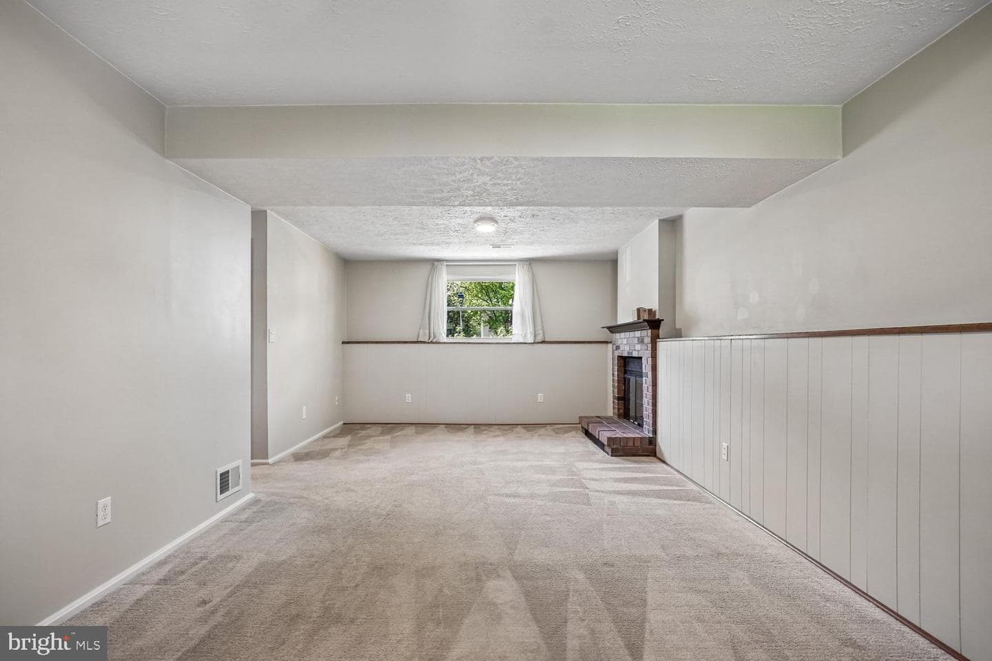 8491 Rippled Creek Court photo 31