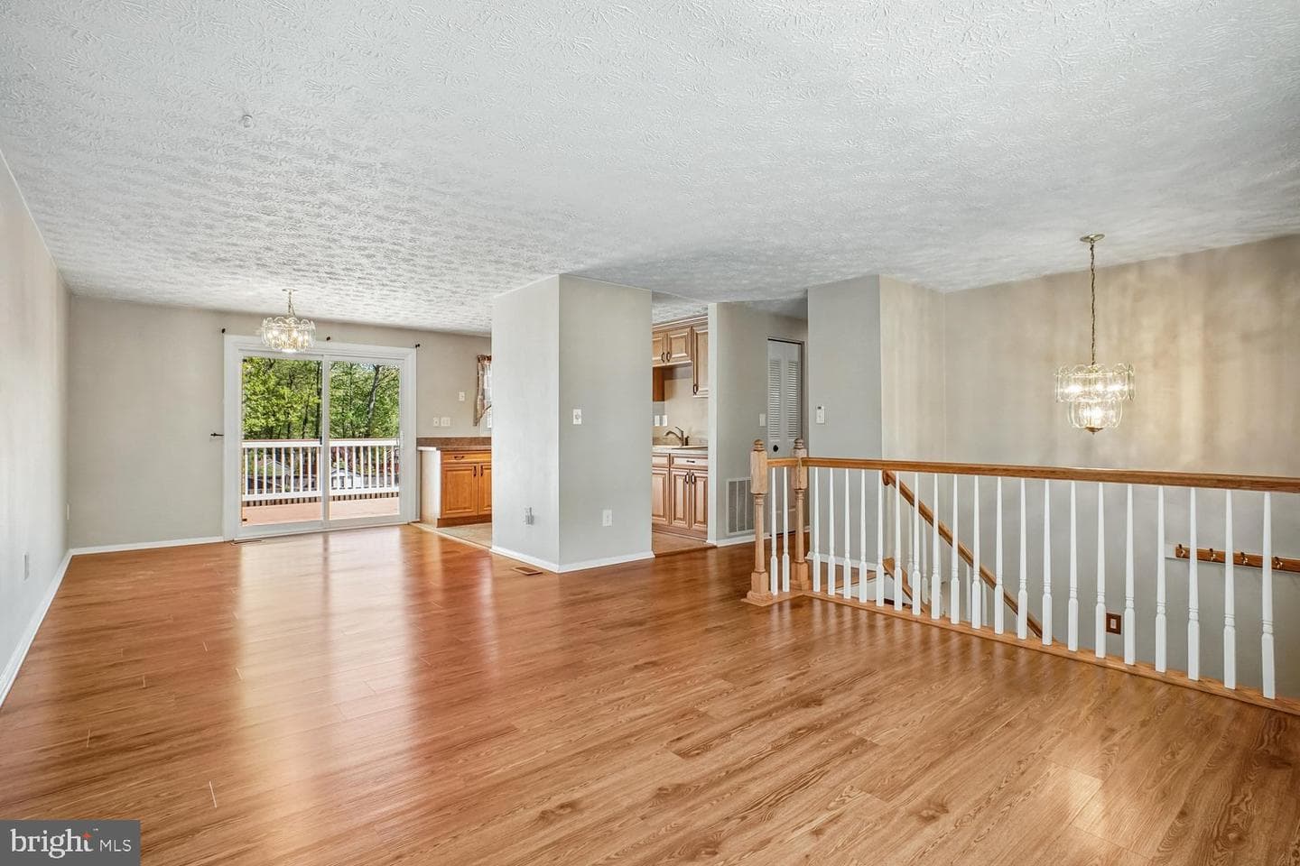 8491 Rippled Creek Court photo 7