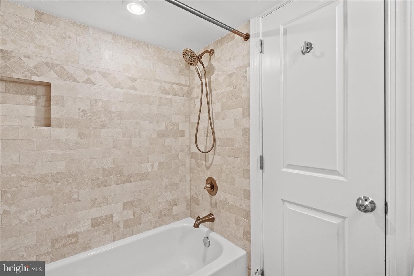 2206 Rollins Drive photo 29