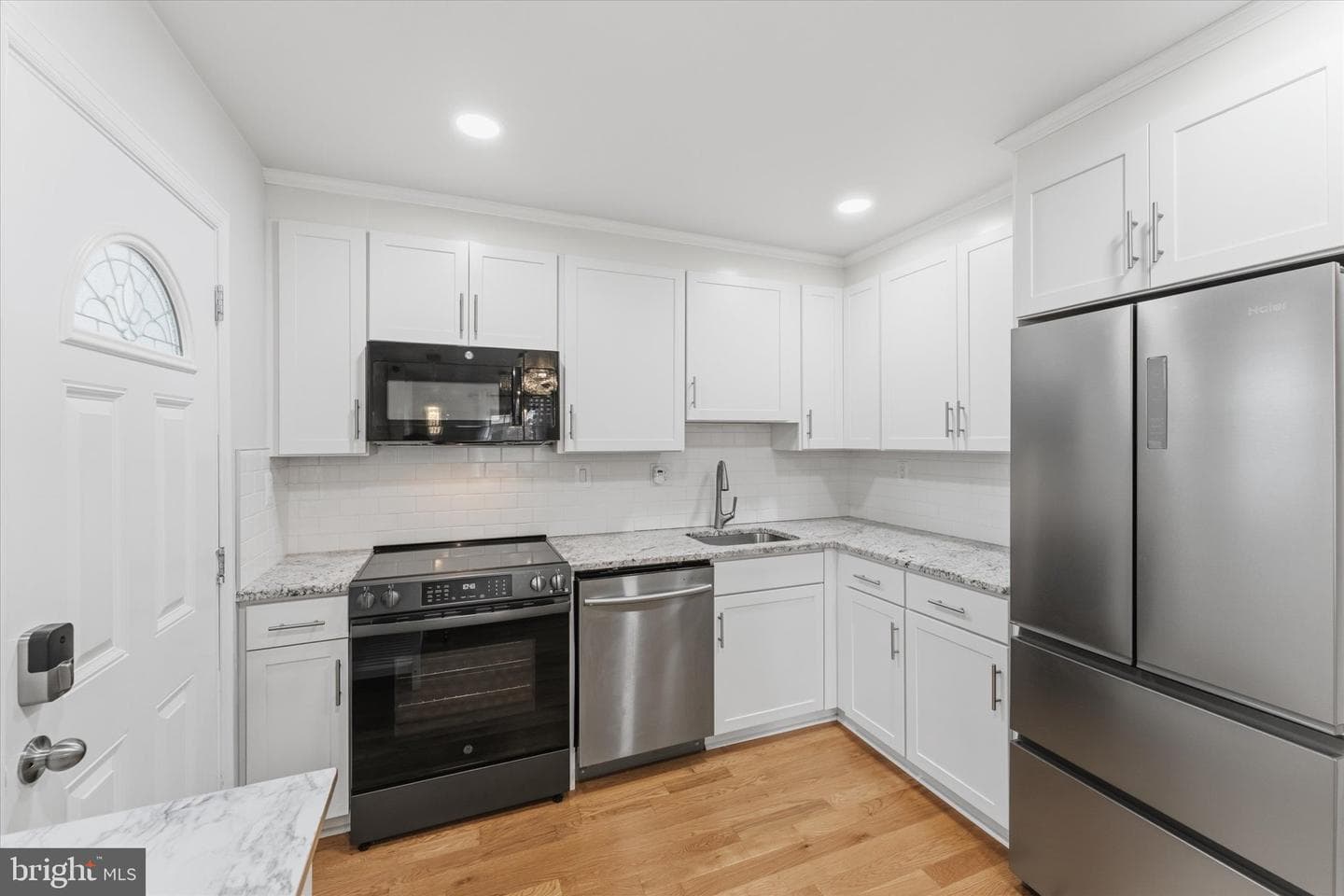 6014 Ticonderoga Court photo 3
