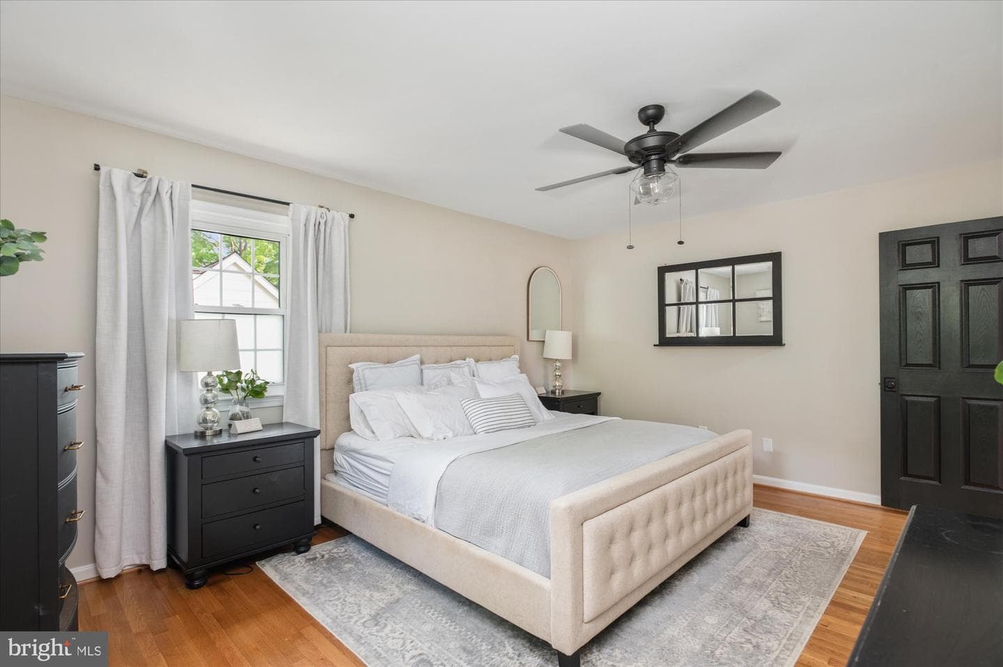 8428 Stable Drive photo 22