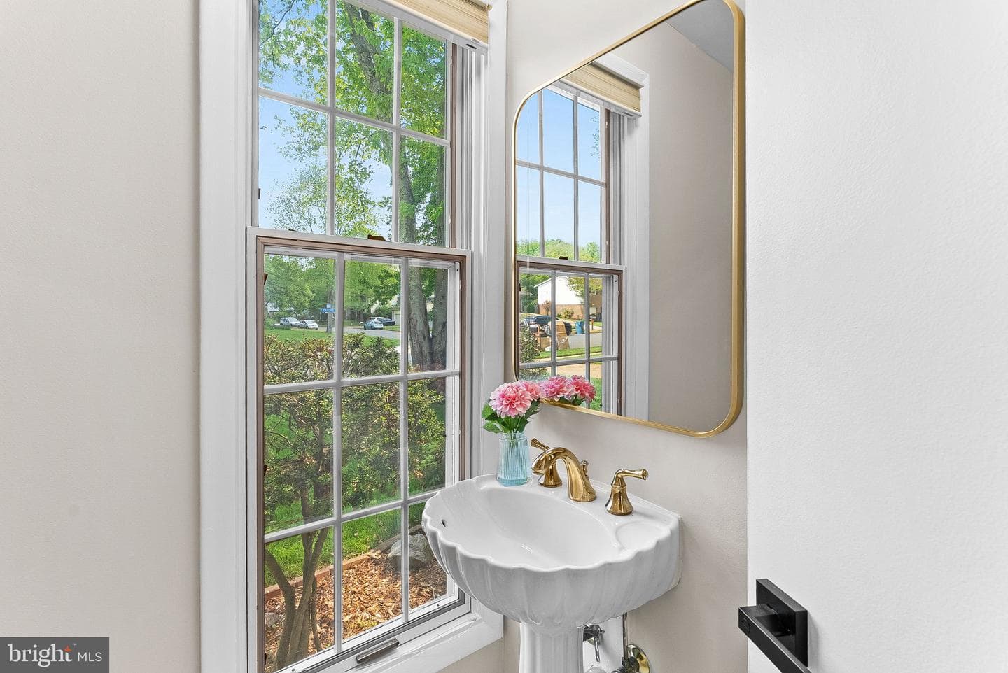 14810 Cranoke Street photo 37