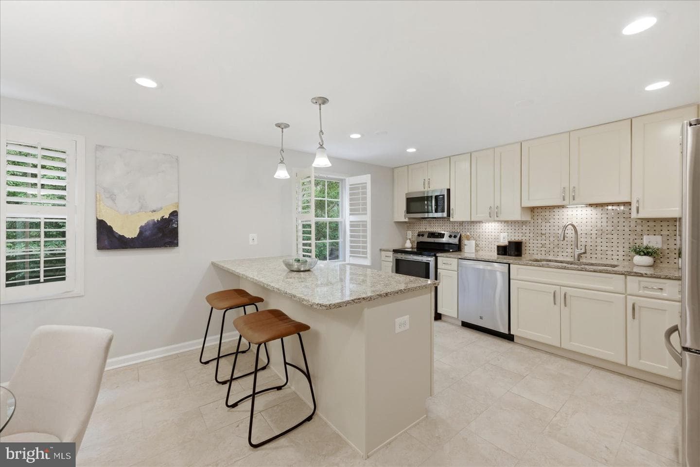 9425 Candleberry Court photo 2