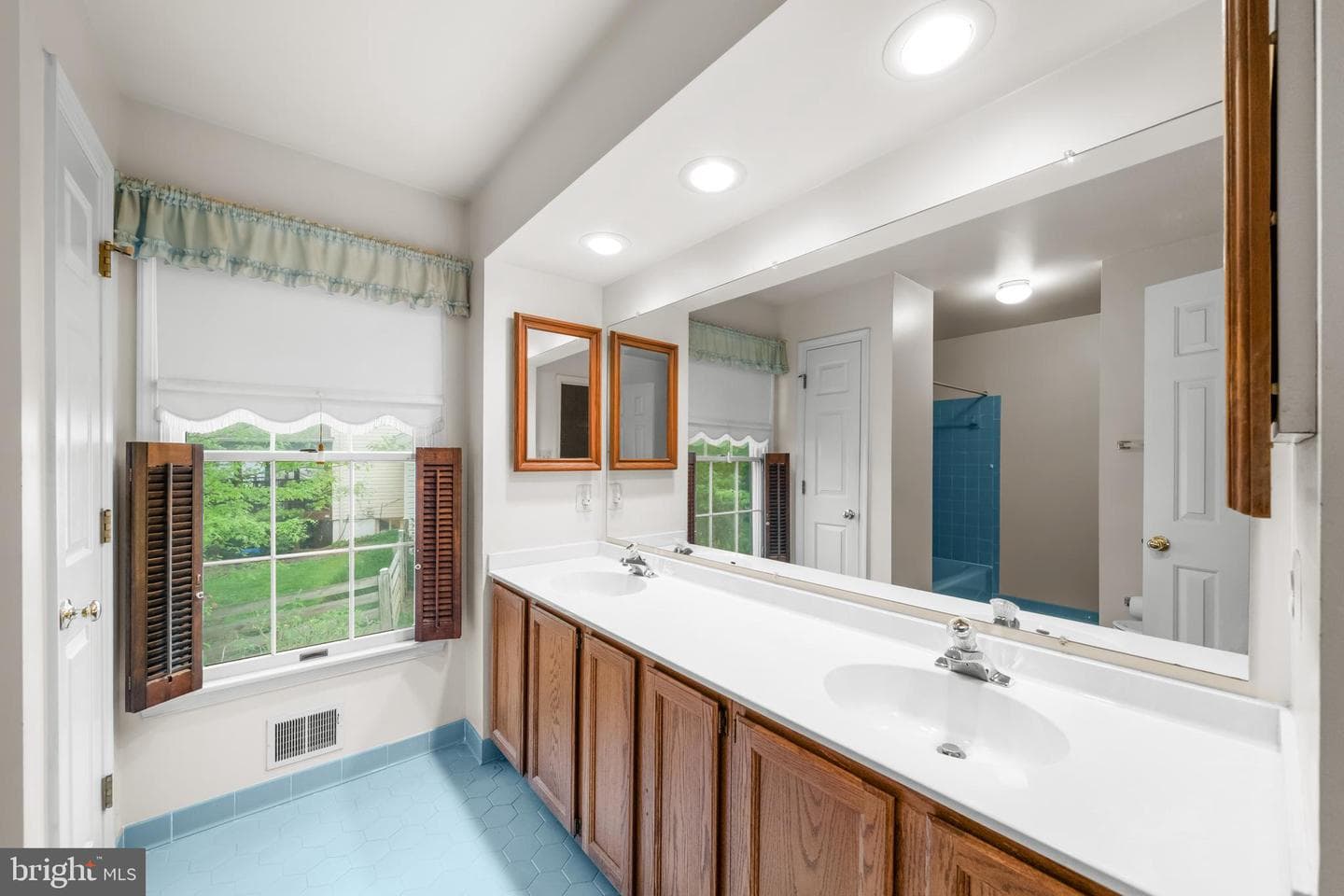 3342 Fern Hollow Place photo 17