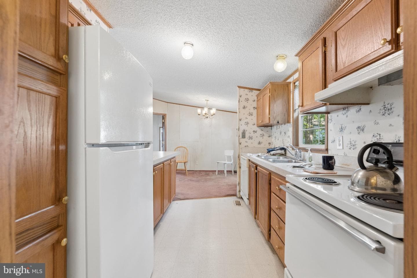 14611 Northwest Place photo 9