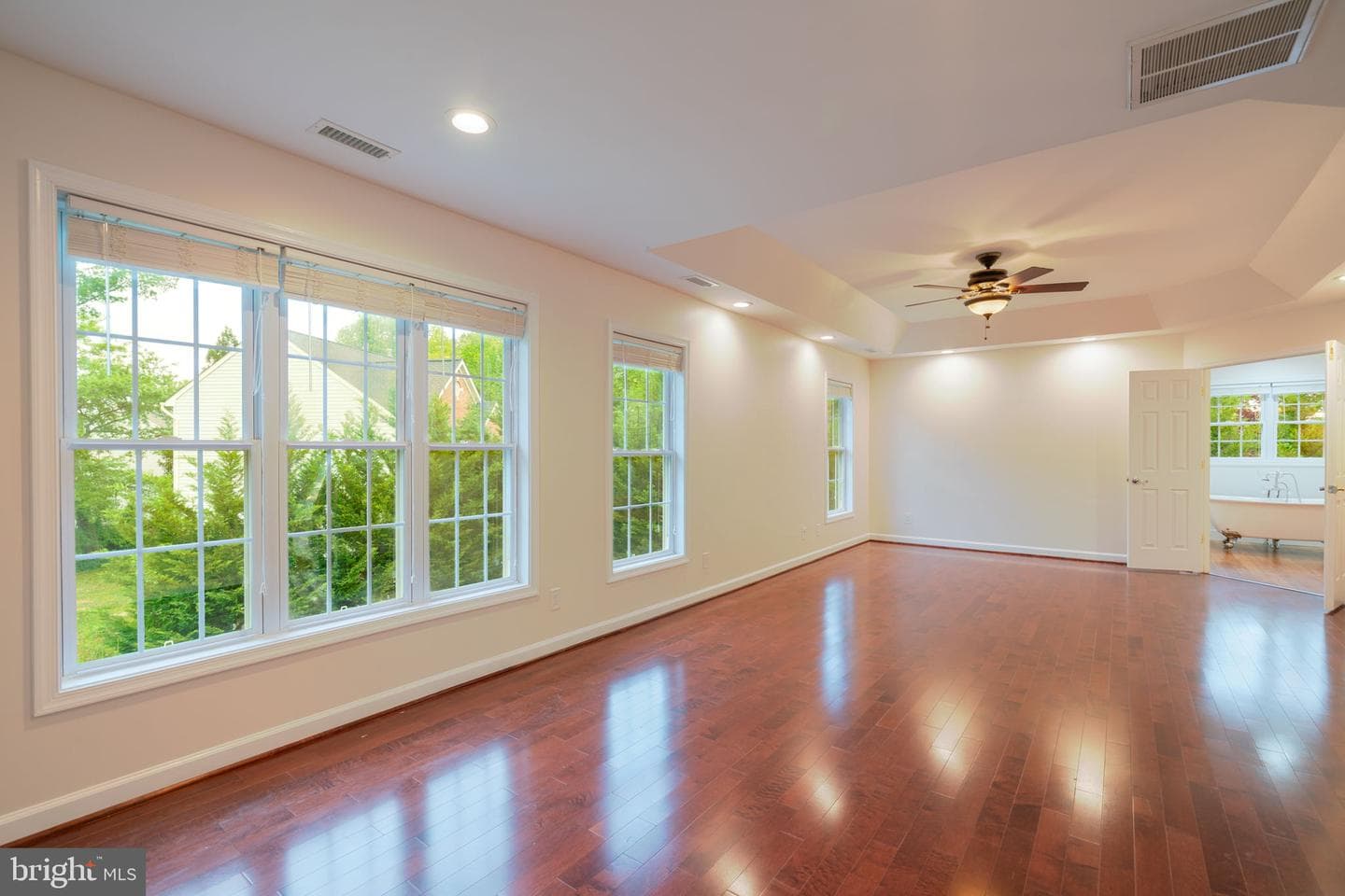 8038 Holland Road photo 28