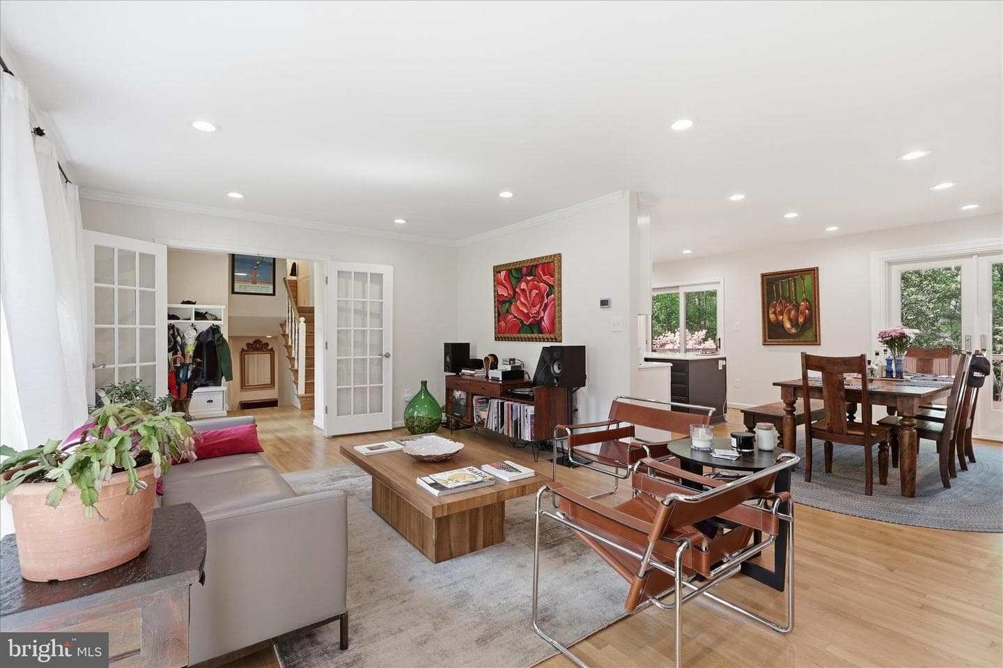 2400 Beekay Court photo 10