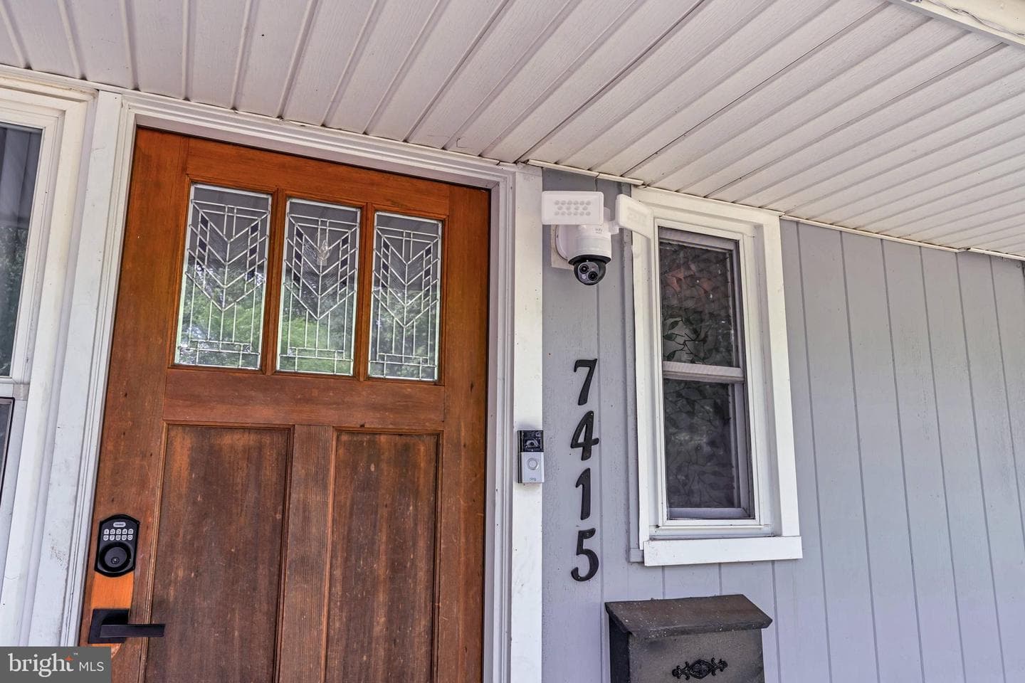 7415 Hastings Street photo 6
