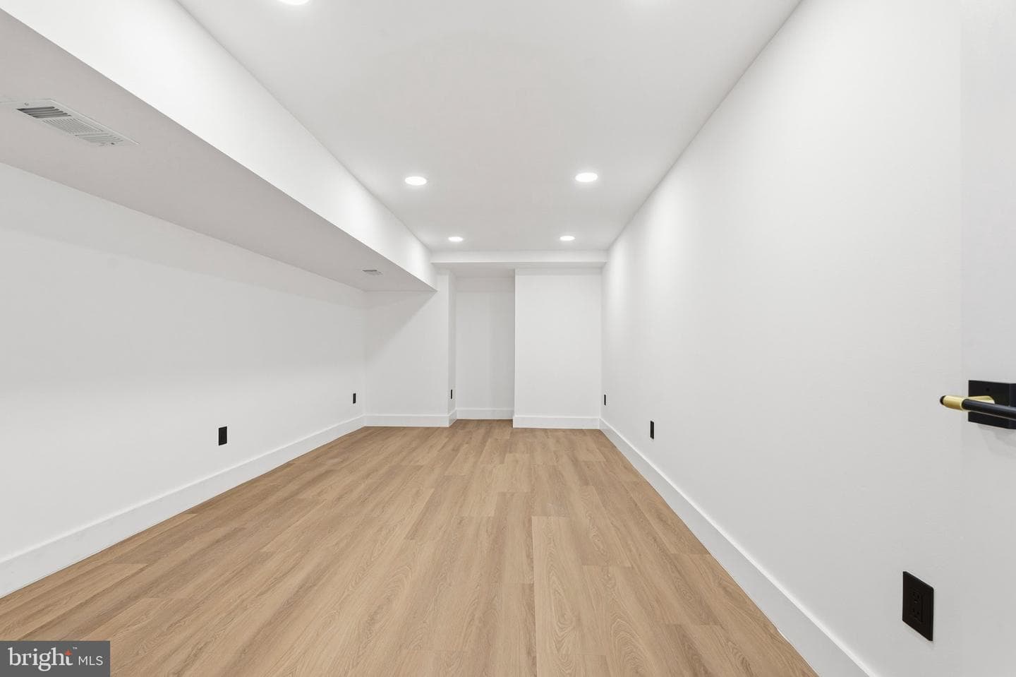 12011 Meadowville Court photo 27
