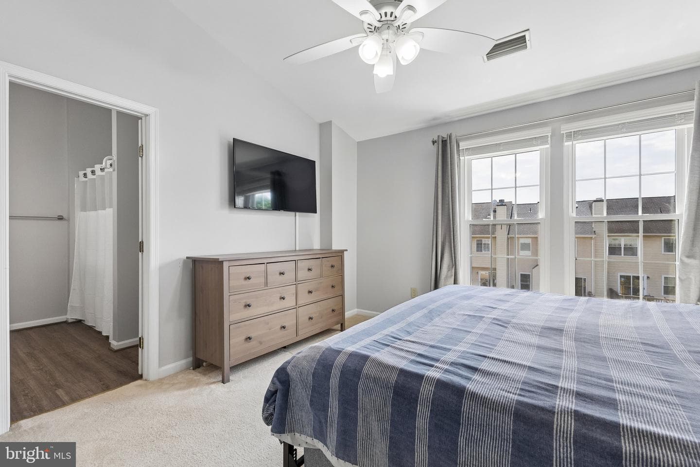 7452 Gadsby Square photo 14