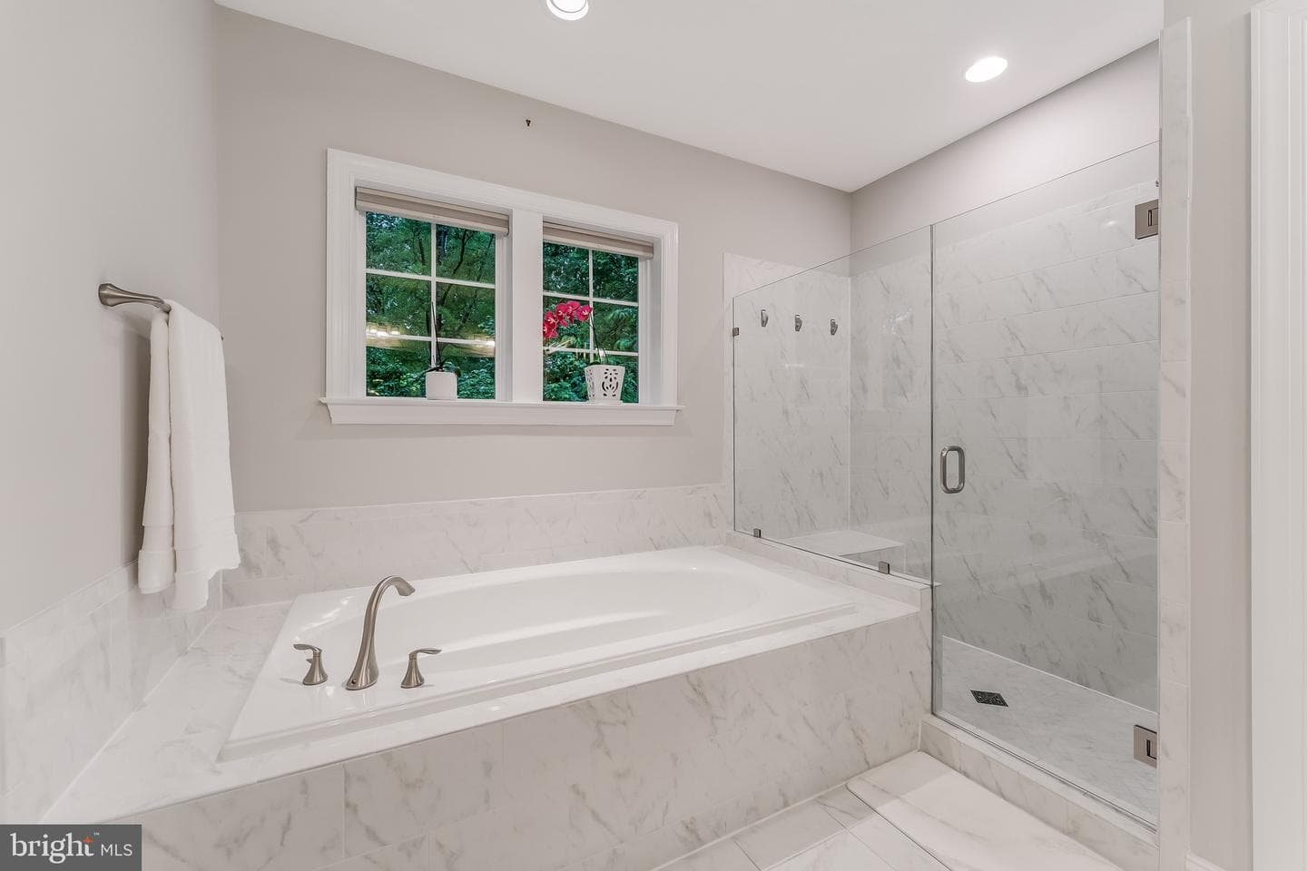 105 Heglar Oaks Court photo 46