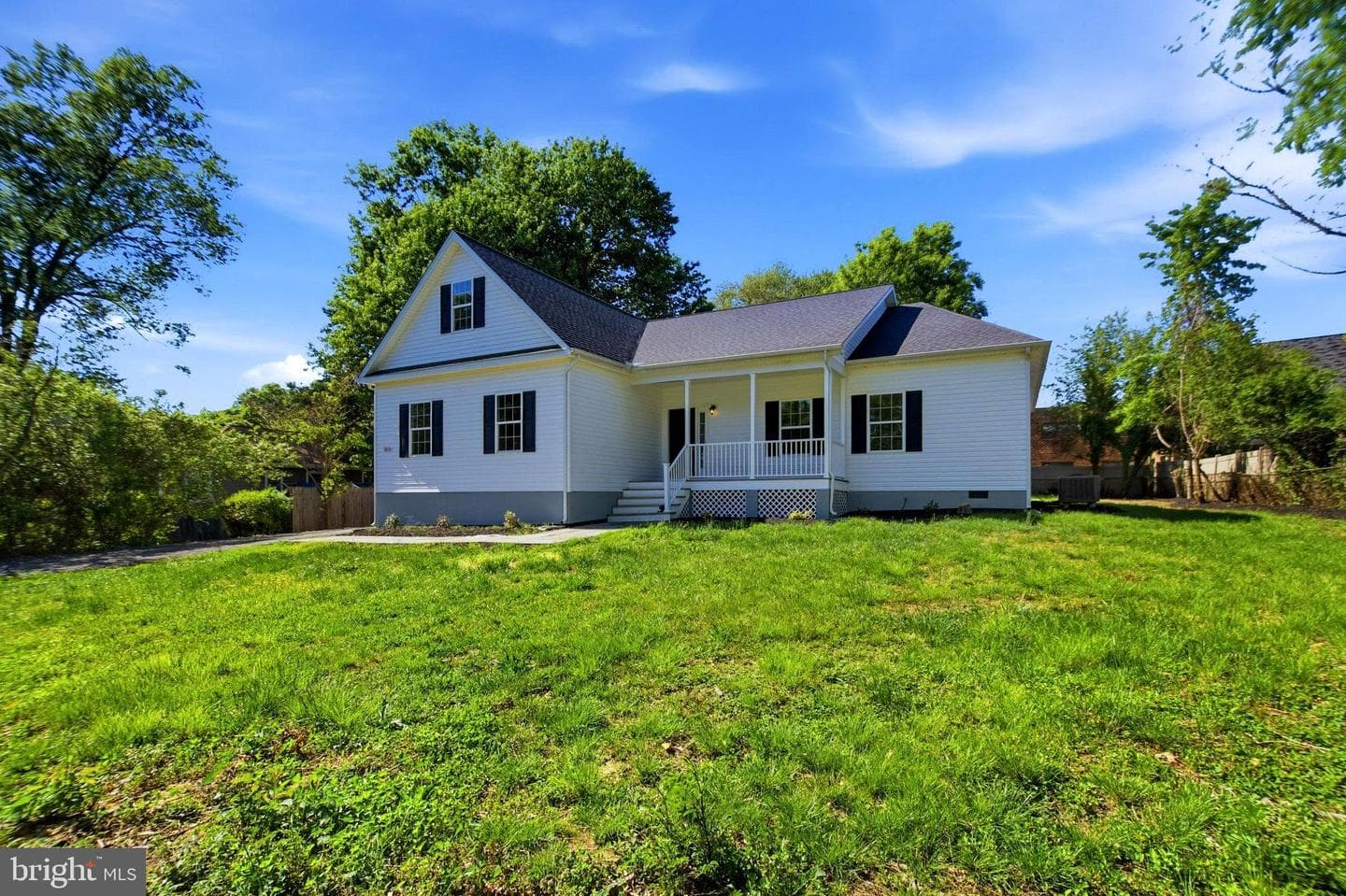 5010 Rosemont Avenue photo 46