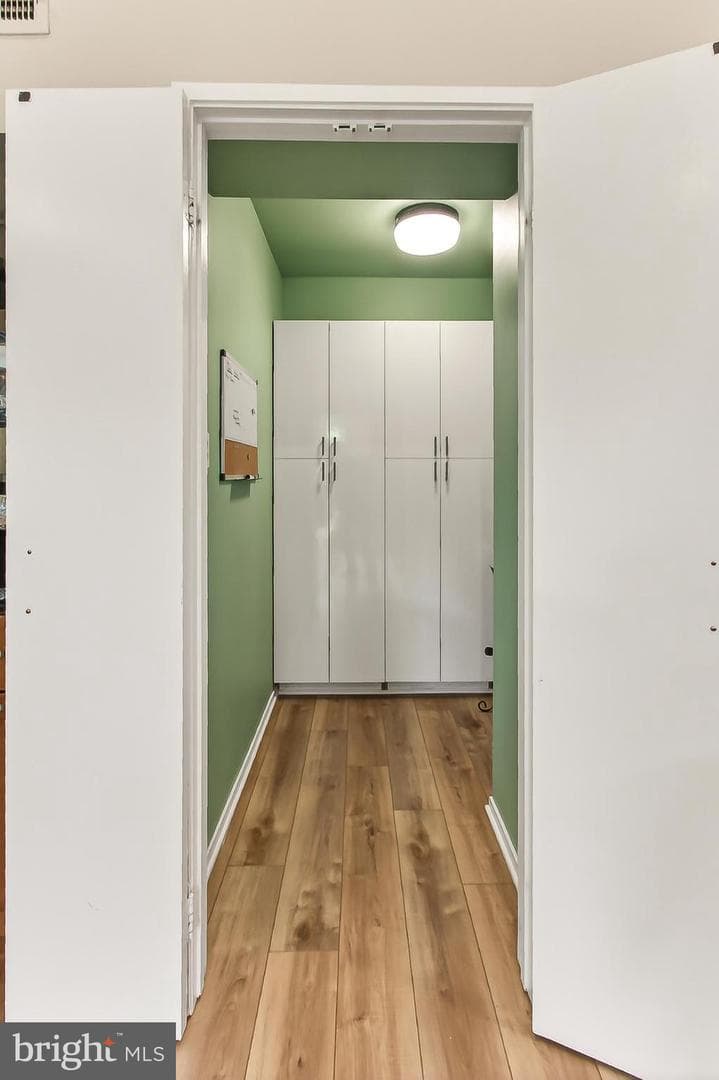 10714 Midsummer Drive photo 12