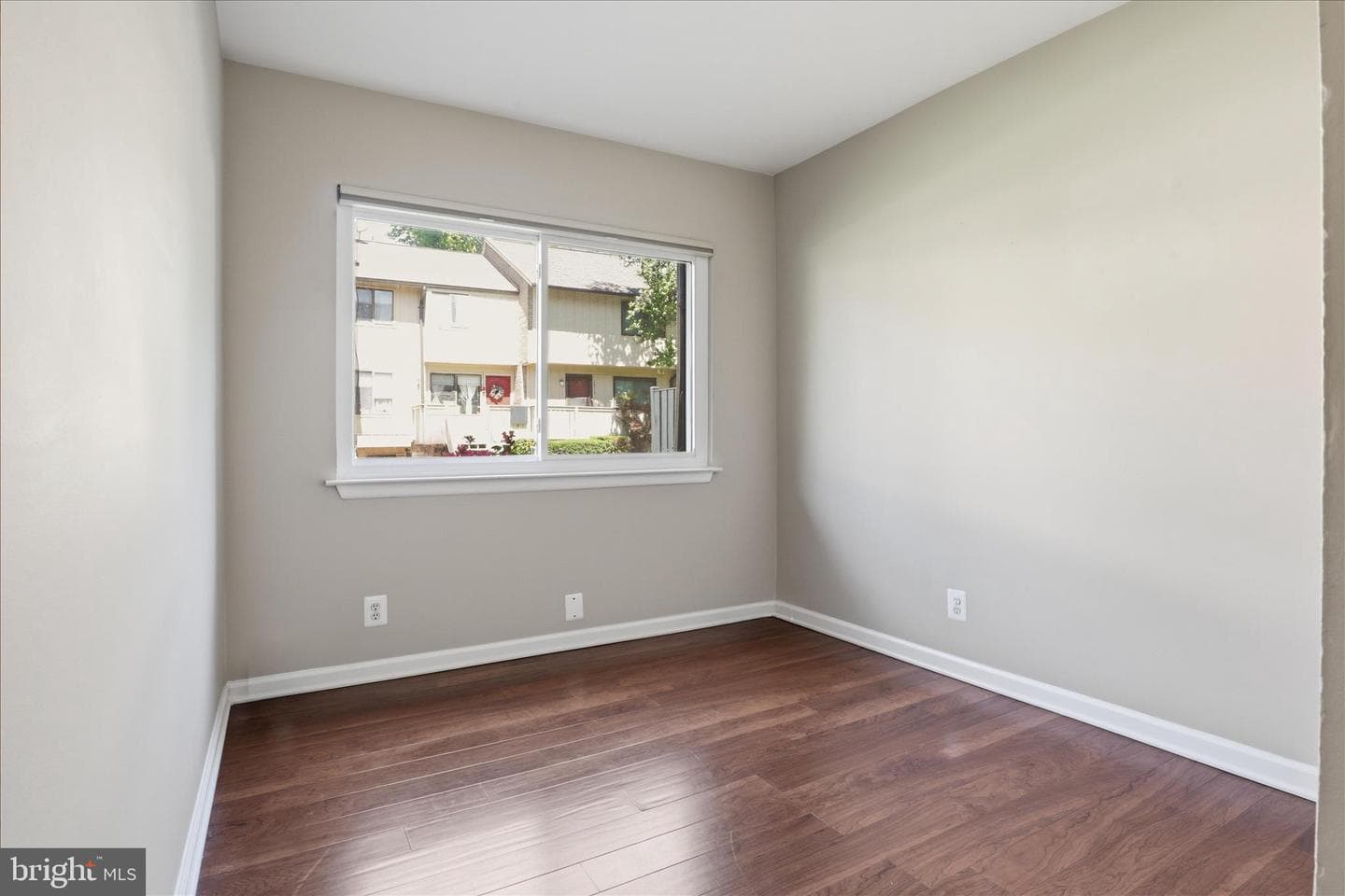 2444 Glengyle Drive #242 photo 24