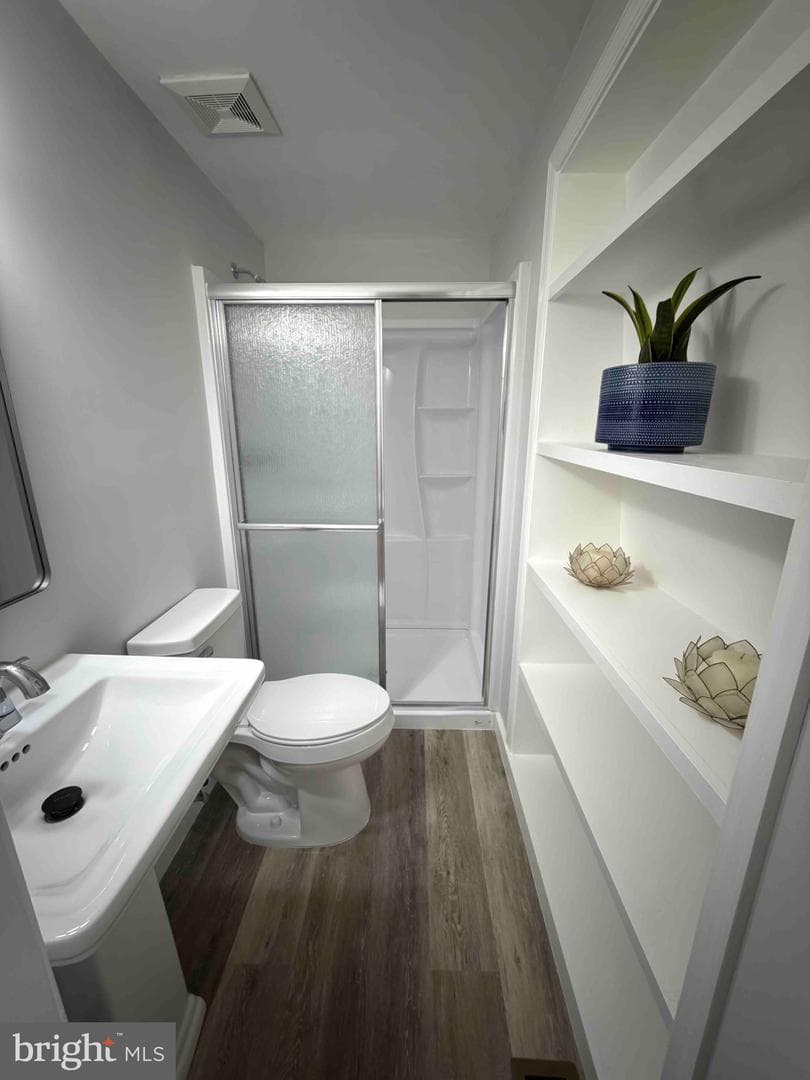 2283 Dosinia Court photo 17