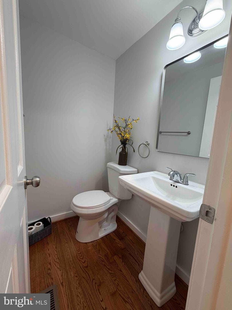 2283 Dosinia Court photo 25