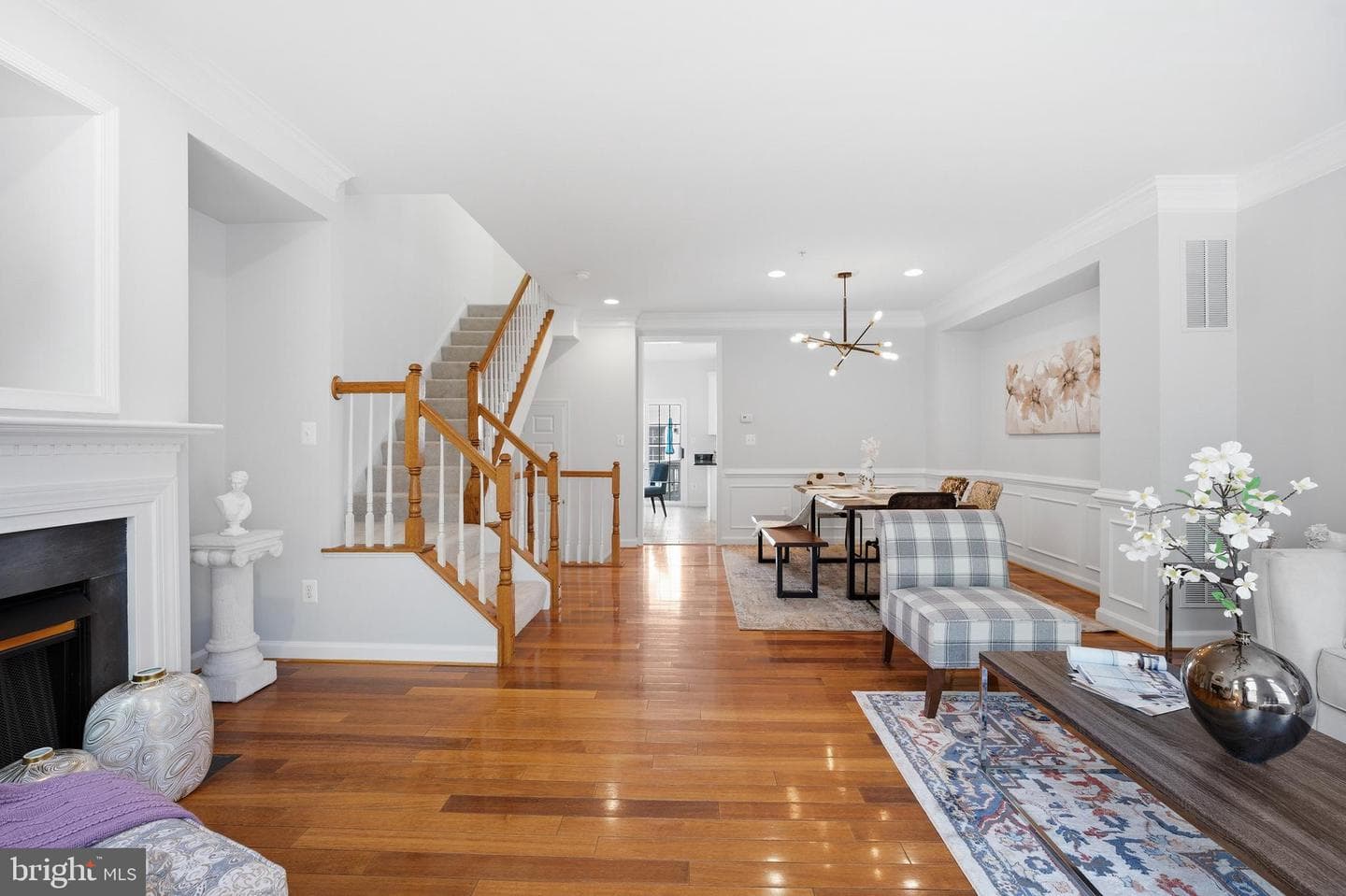 8894 Ashgrove House Lane photo 13