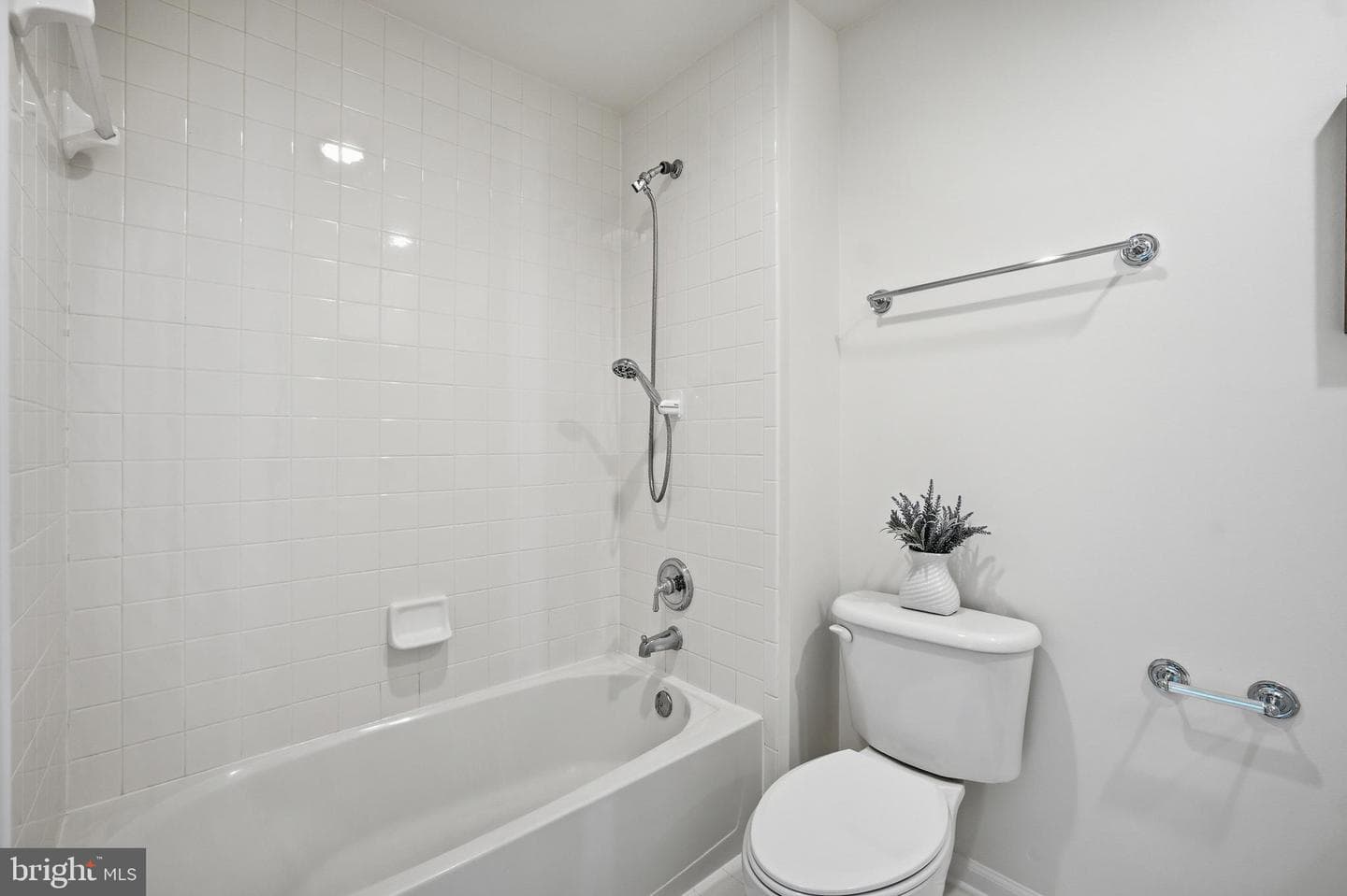 8894 Ashgrove House Lane photo 29