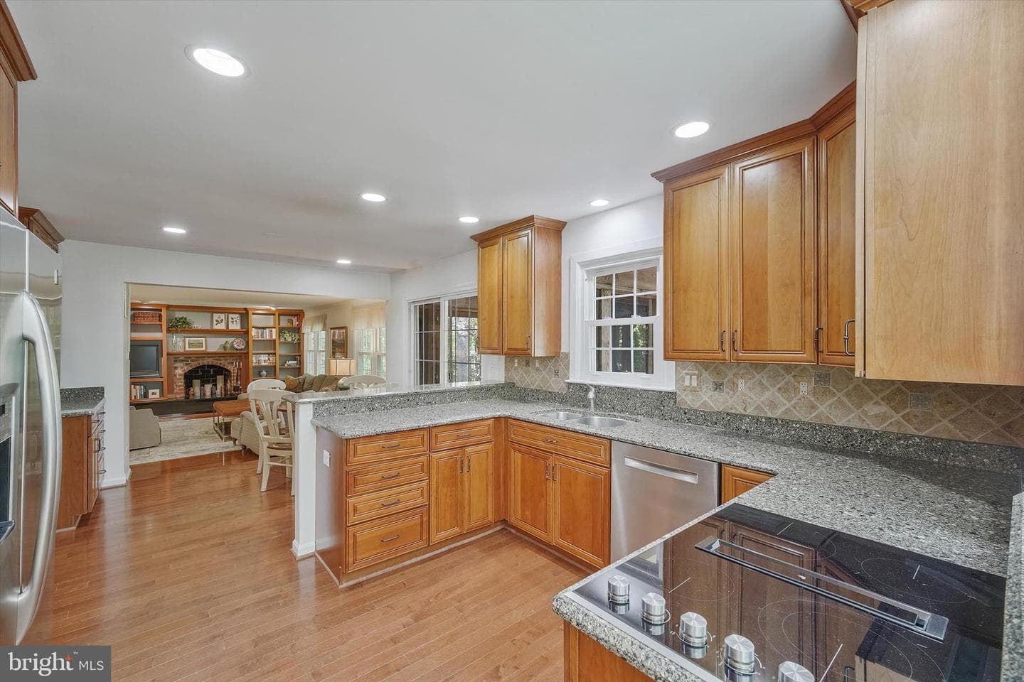 5932 Innisvale Drive photo 8