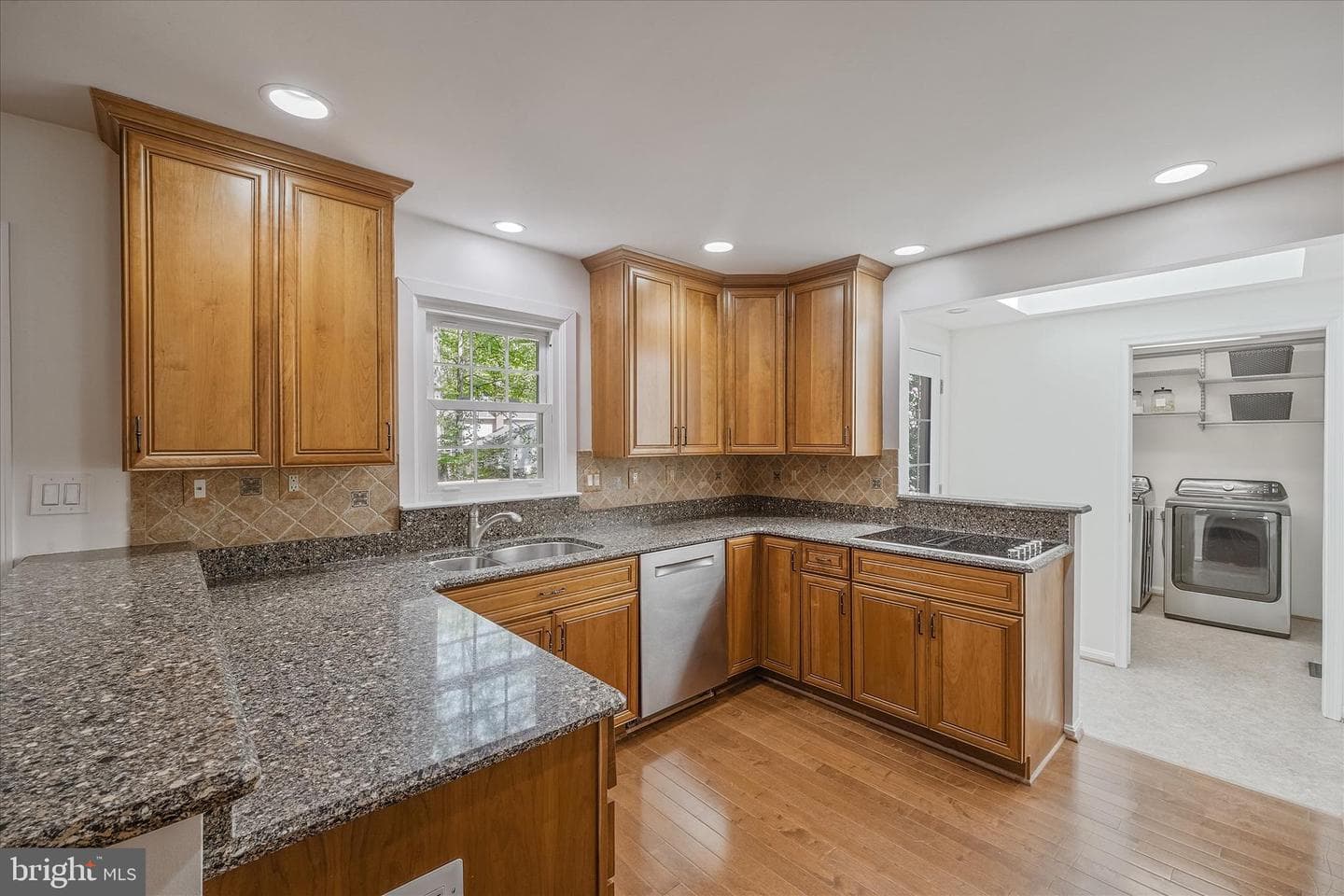 5932 Innisvale Drive photo 9