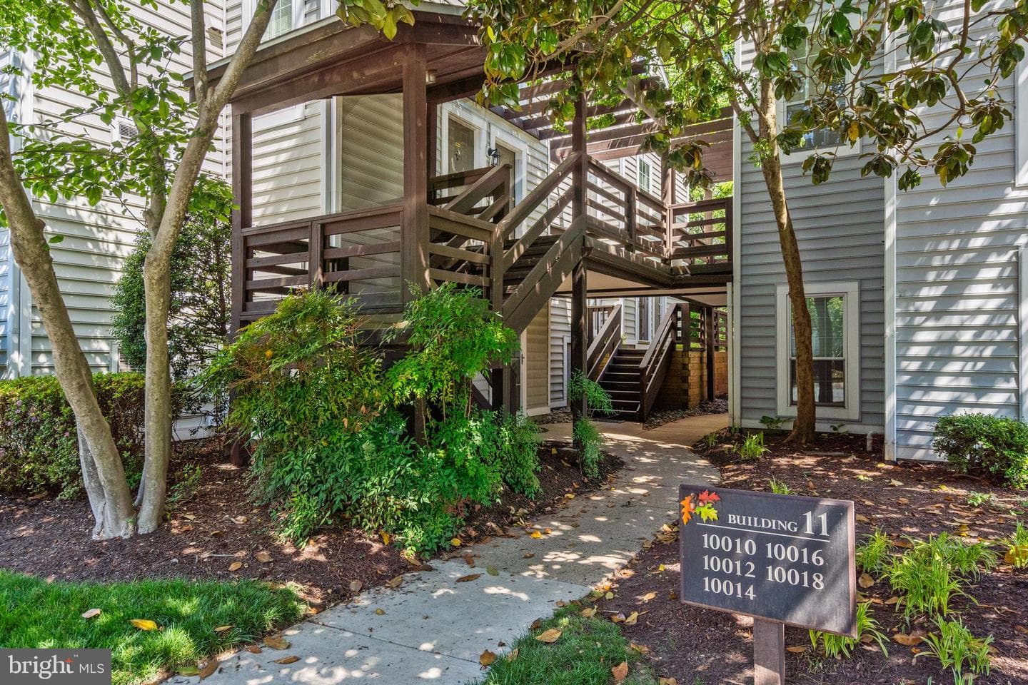 10026 Oakton Terrace Road photo 32
