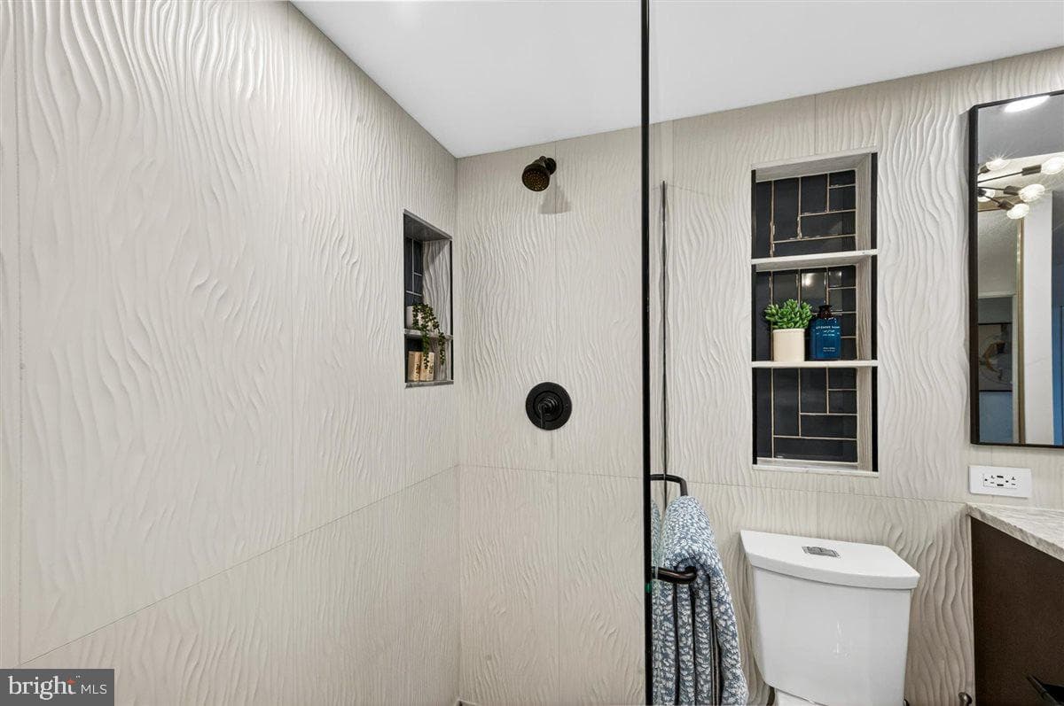 8370 Greensboro Drive #626 photo 26