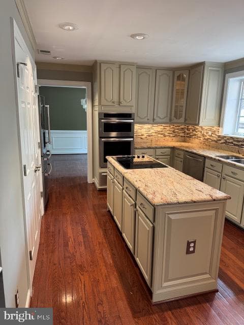 2304 Lakeshire Drive photo 21