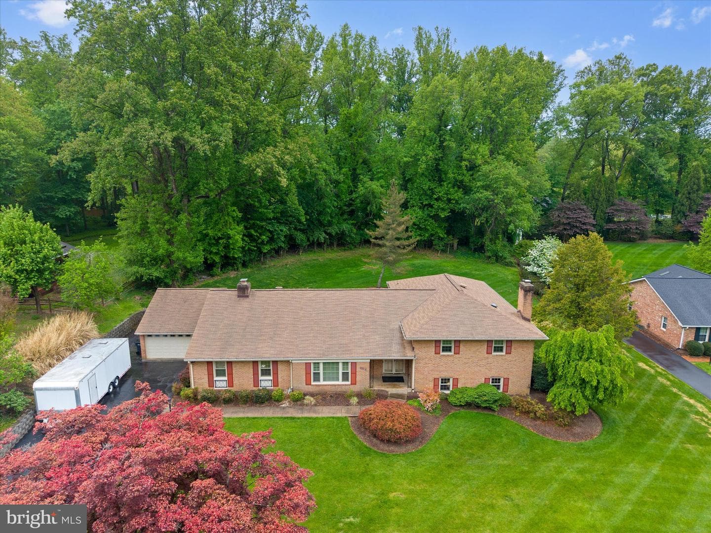 10205 Old Hunt Road photo 2