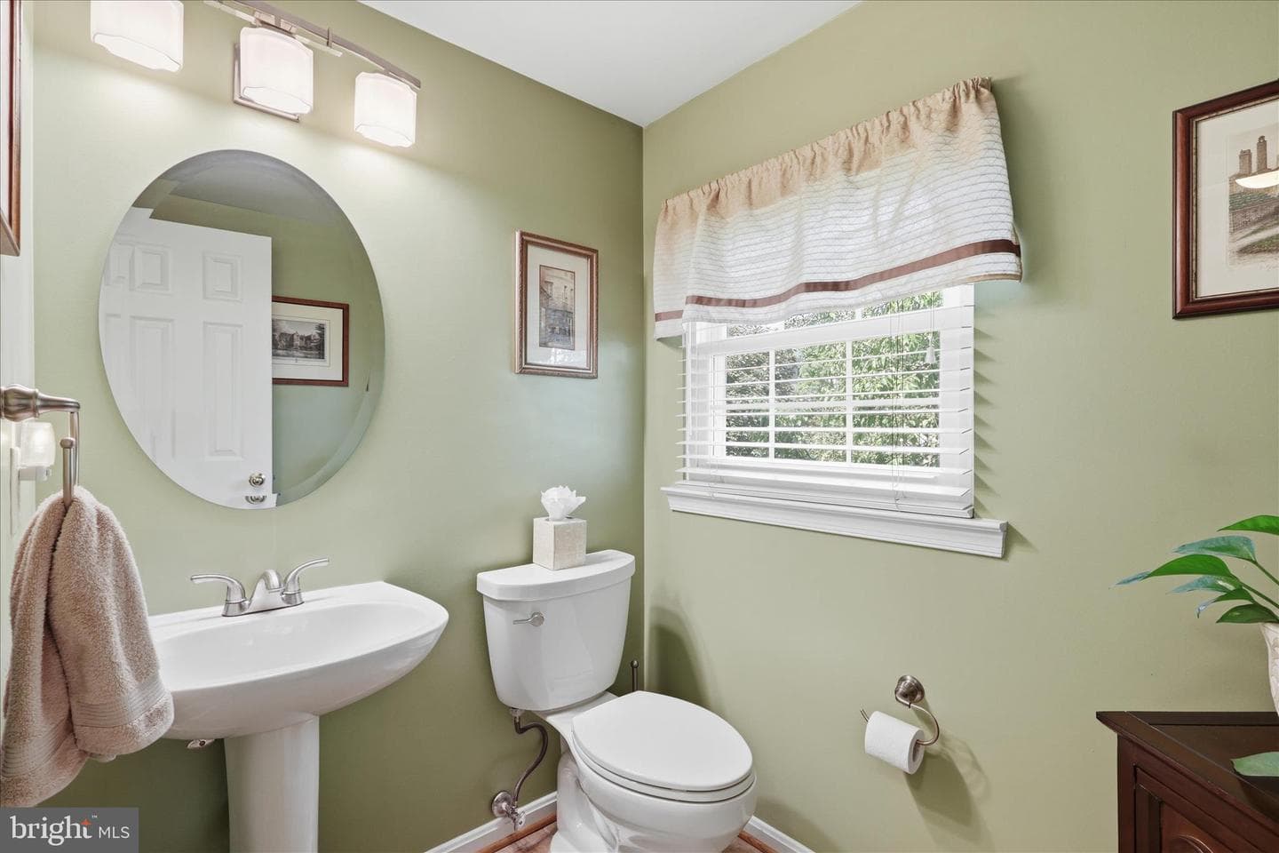 6013 Keble Drive photo 14