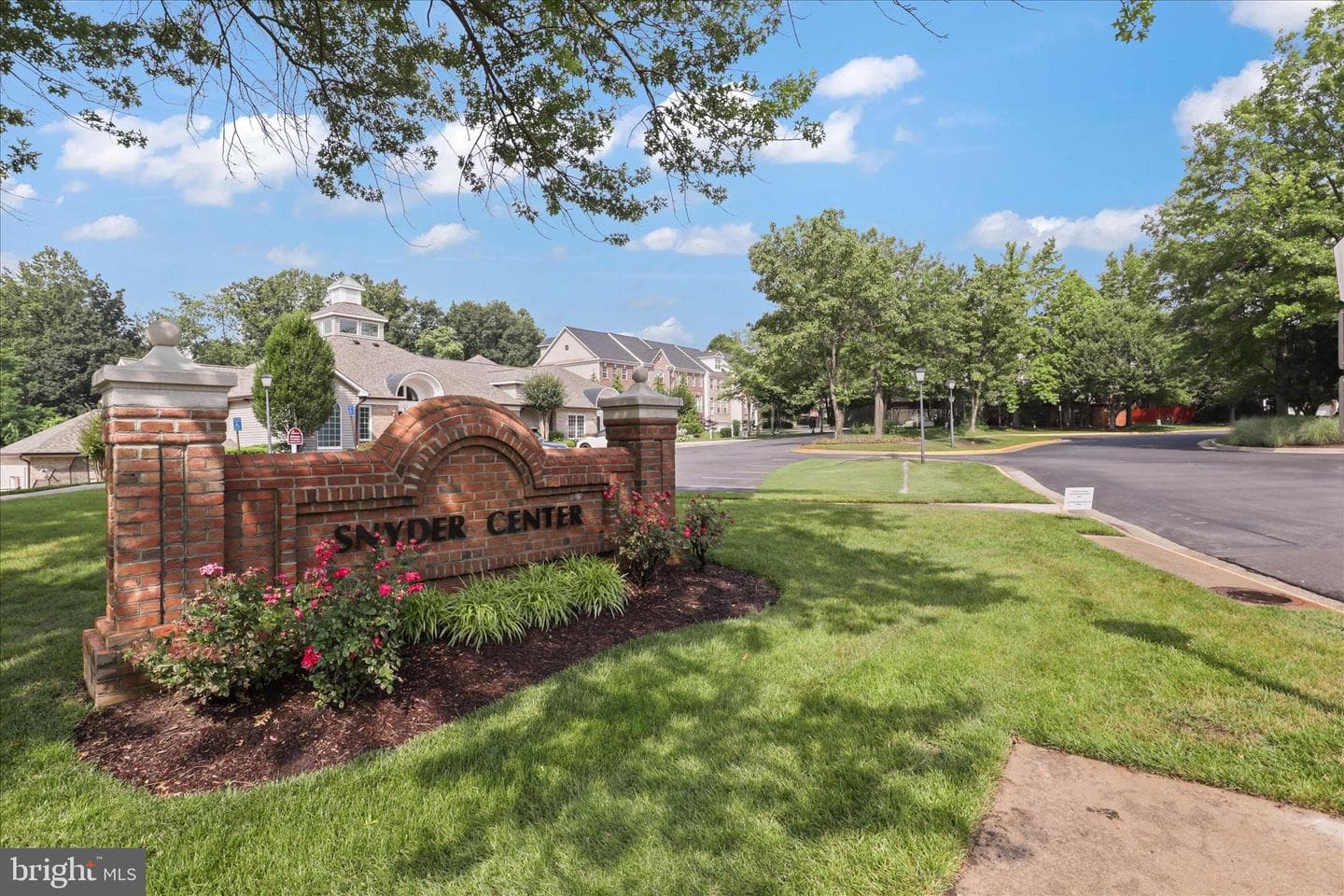 6013 Keble Drive photo 33