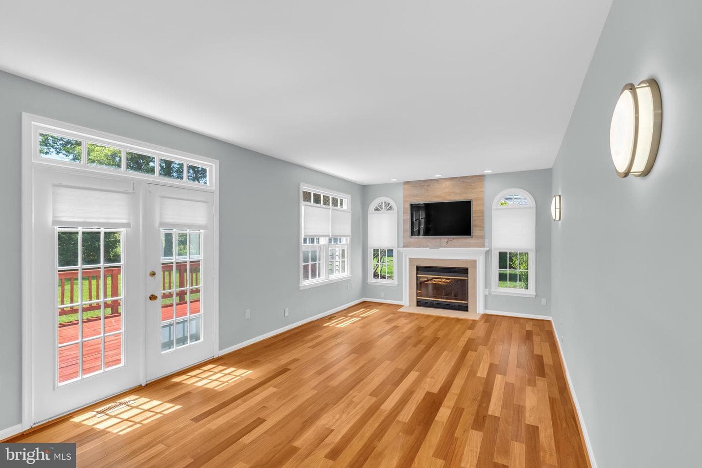 6458 Woodmere Place photo 12