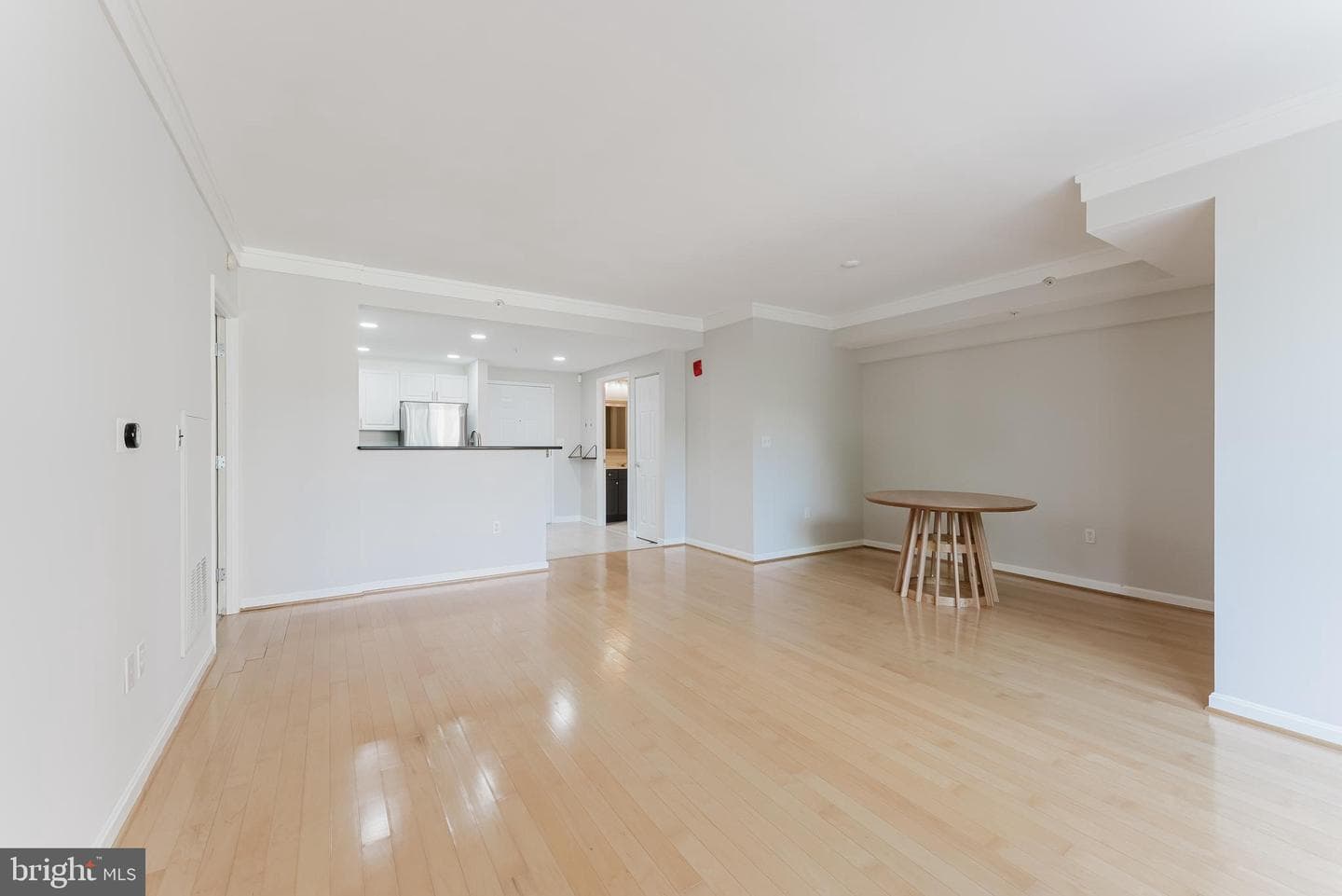 2726 Gallows Rd # 202 photo 25