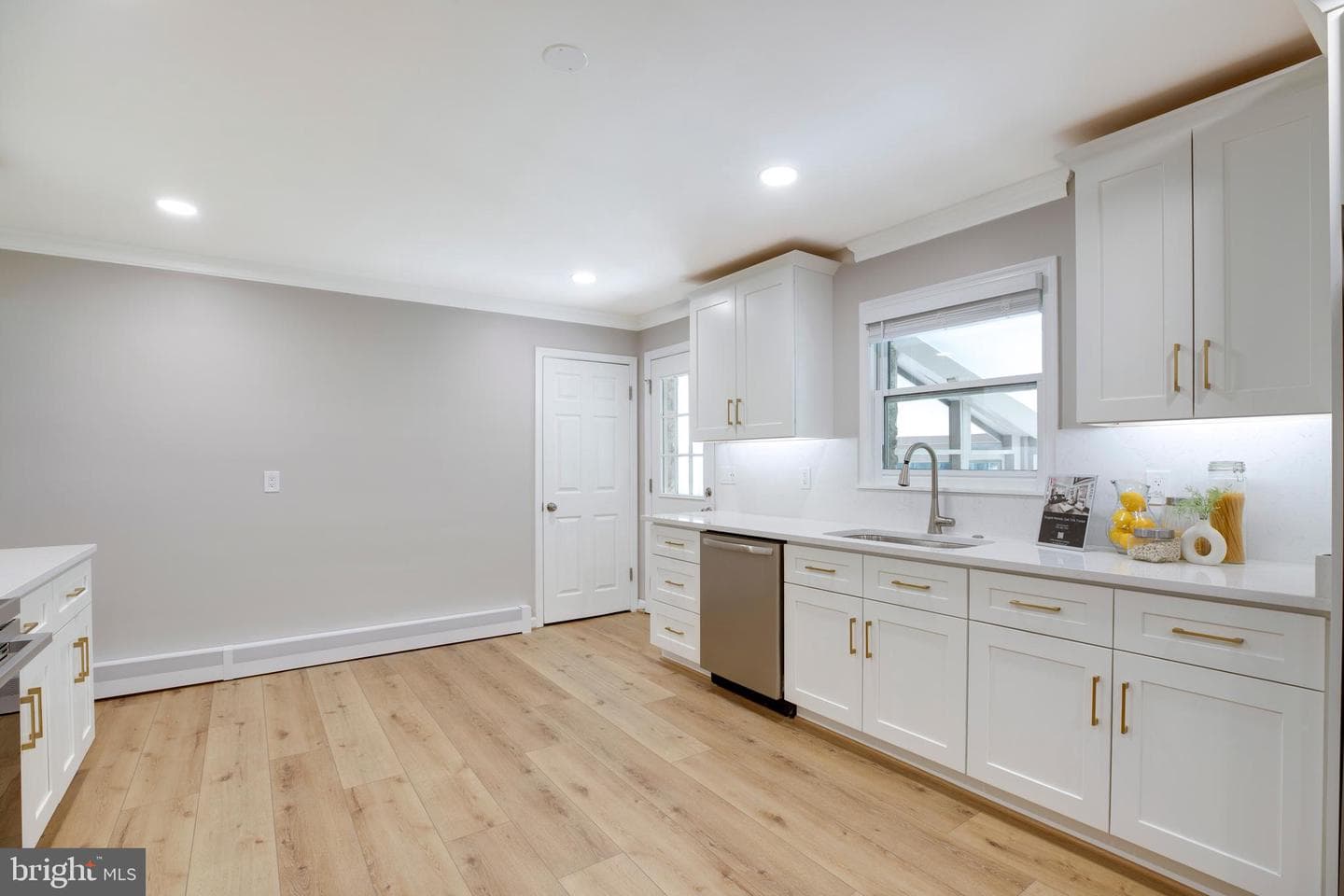 15027 Braddock Road photo 20