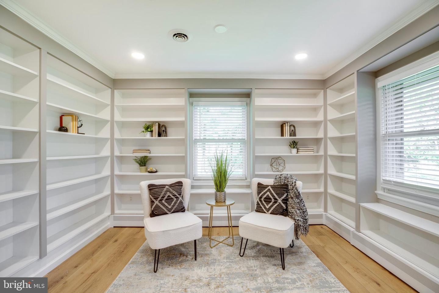 15027 Braddock Road photo 27