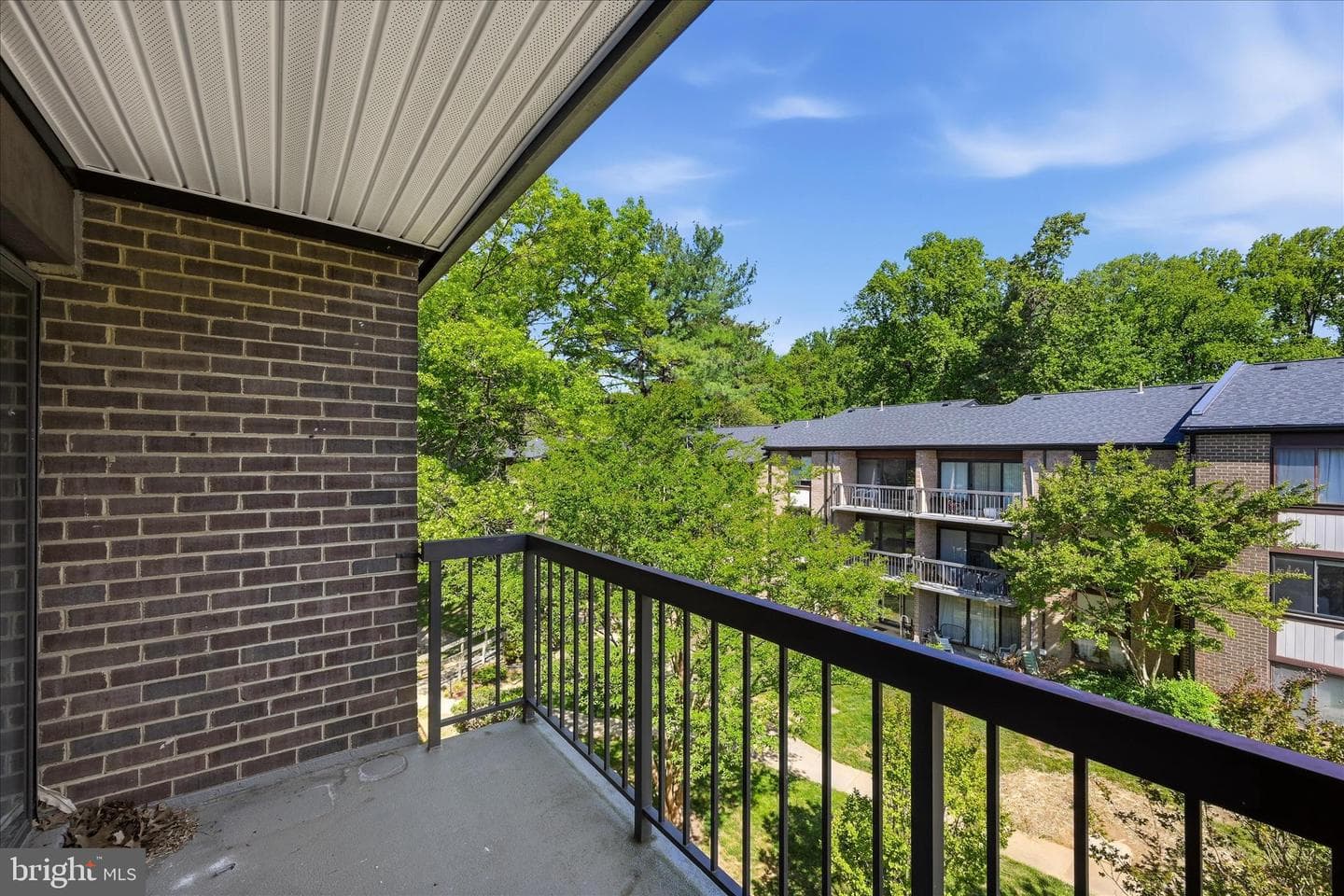 9730 Kingsbridge Drive #303 photo 34
