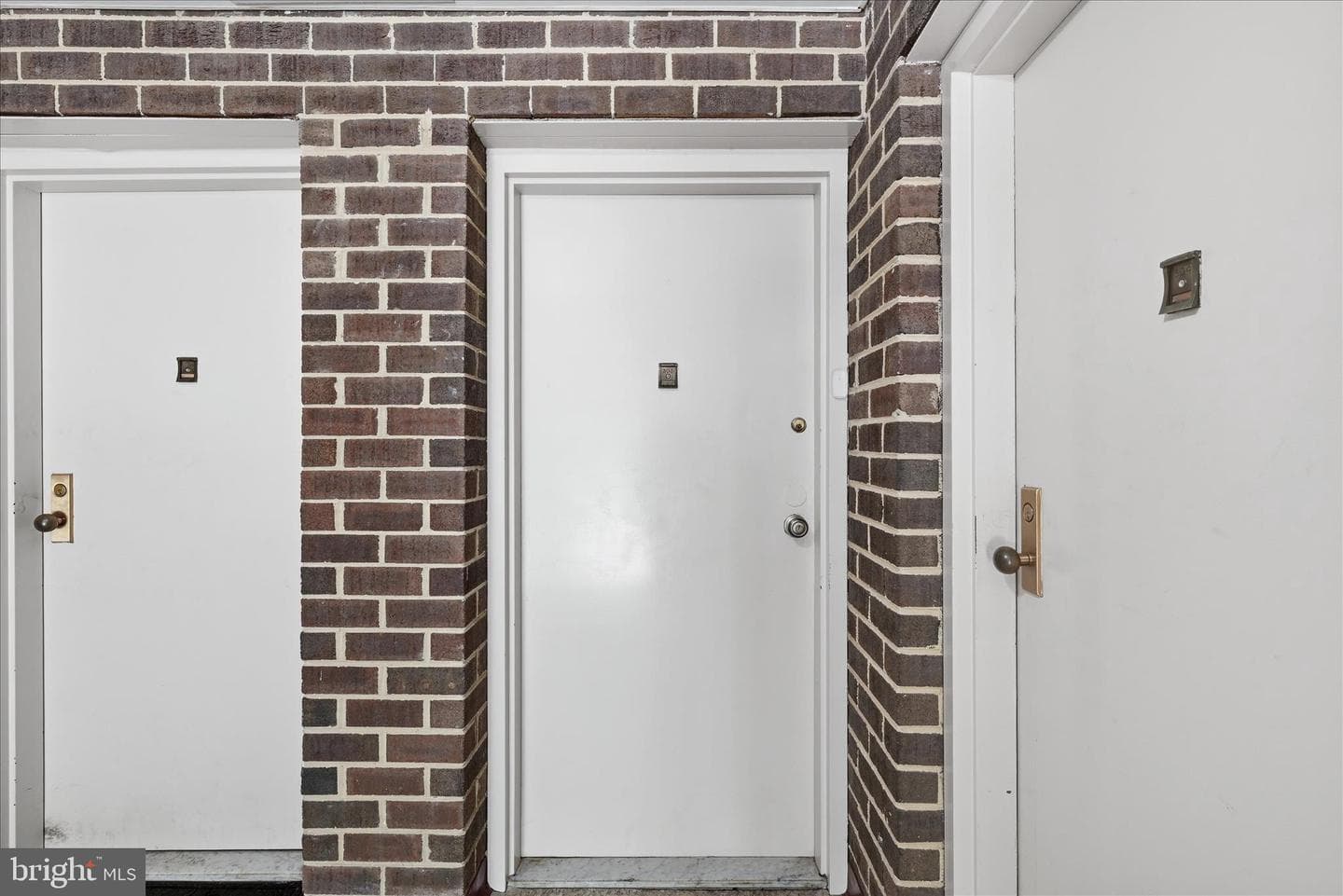 9730 Kingsbridge Drive #303 photo 6