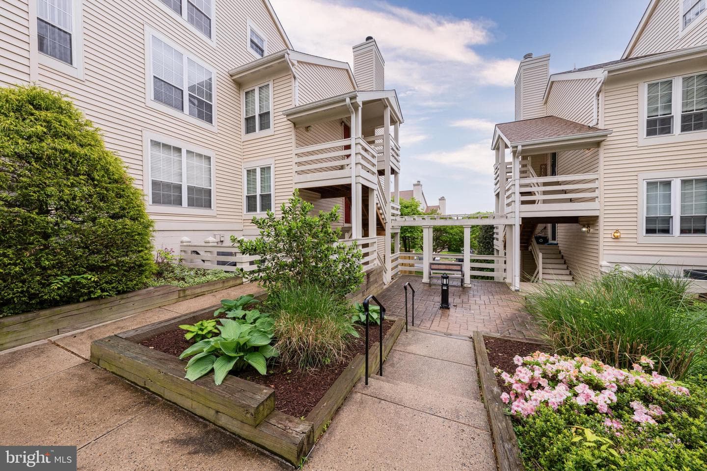 4505 Hazeltine Court #d photo 11