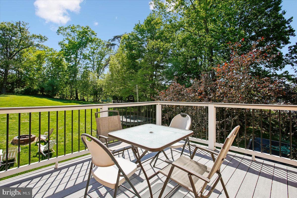 11133 Oakton Road photo 27