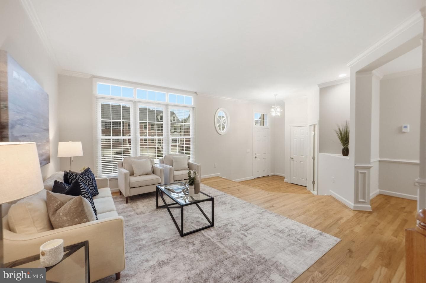 125 Roland Court SW photo 5