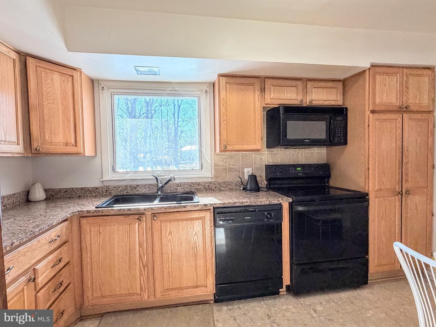 9921 Woodrow Street photo 12